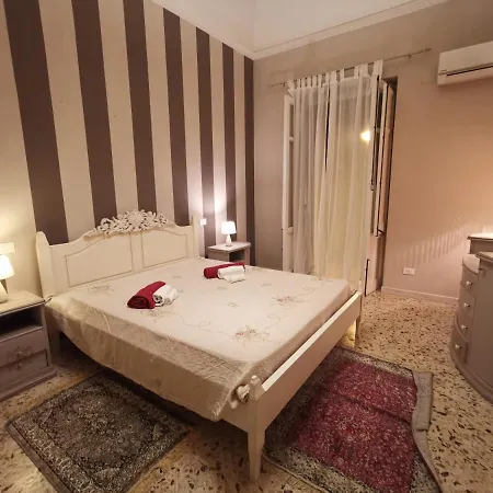 Casa Vacanze In Centro Prázdninový dům Cinisi