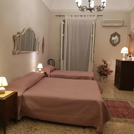 Casa Vacanze In Centro Holiday home Cinisi